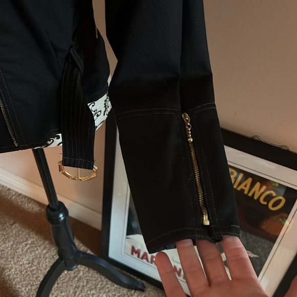 Vintage 90s Cache Jacket with full frontal zipper - Picture 4 of 13